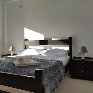 https://ioania-apartments.albaniahotels.org